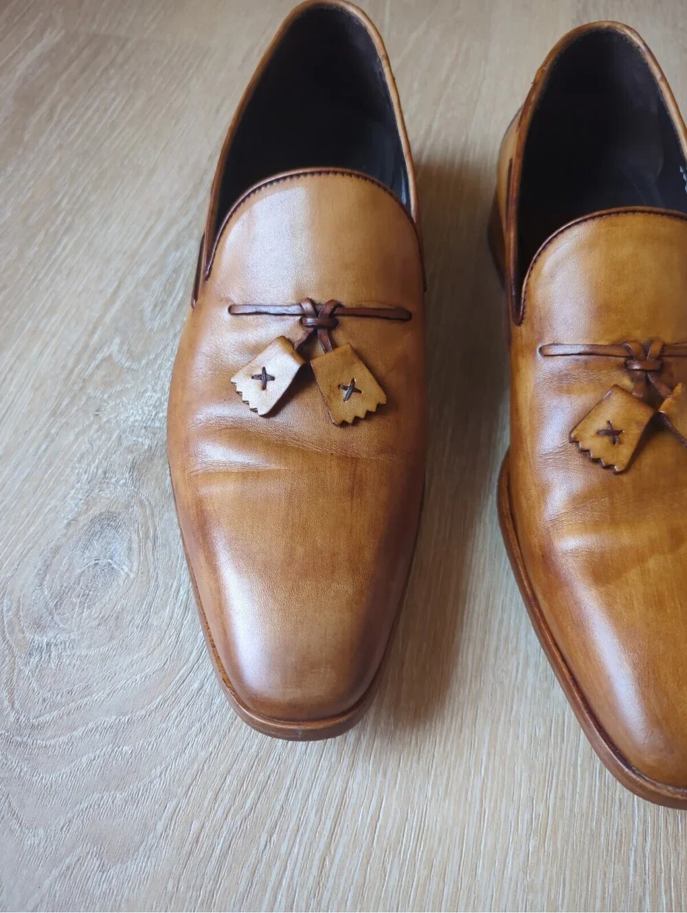 Paul Fredrick Ethan Tassle Chestnut Brown Leather Loafer, Men 9.5 Dress Shoes